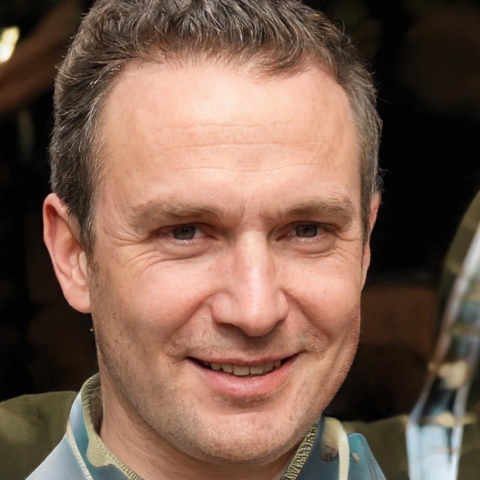 Porträt von Rafał Ostrowski, Kursleiter für Outreach-Strategien